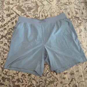 Lululemon Men's T.H.E. Short in the 7" Light Blue Grey SZ XL